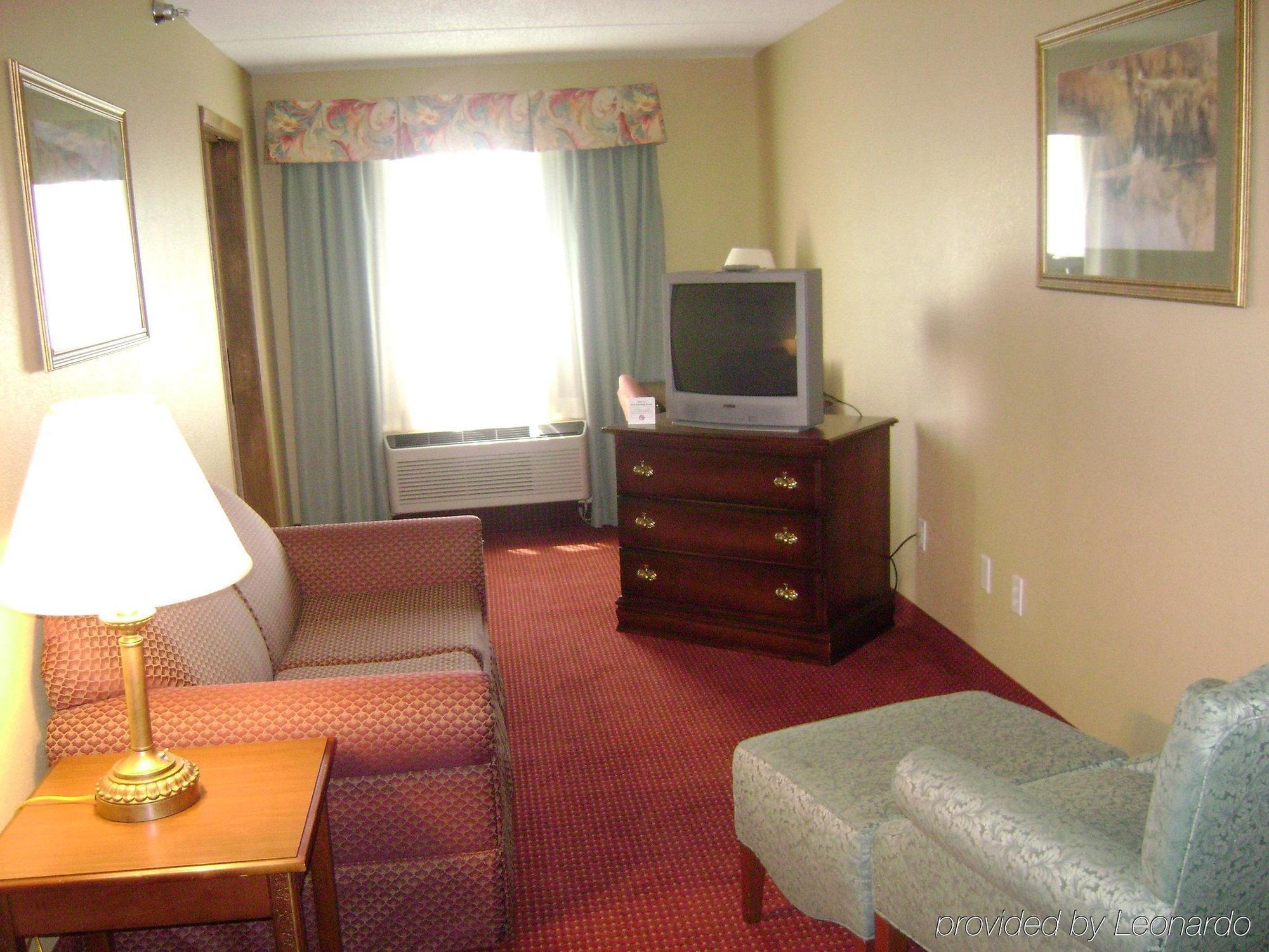 Holiday Inn Express Irwin Pa Tpk Exit 67 By Ihg Exteriör bild