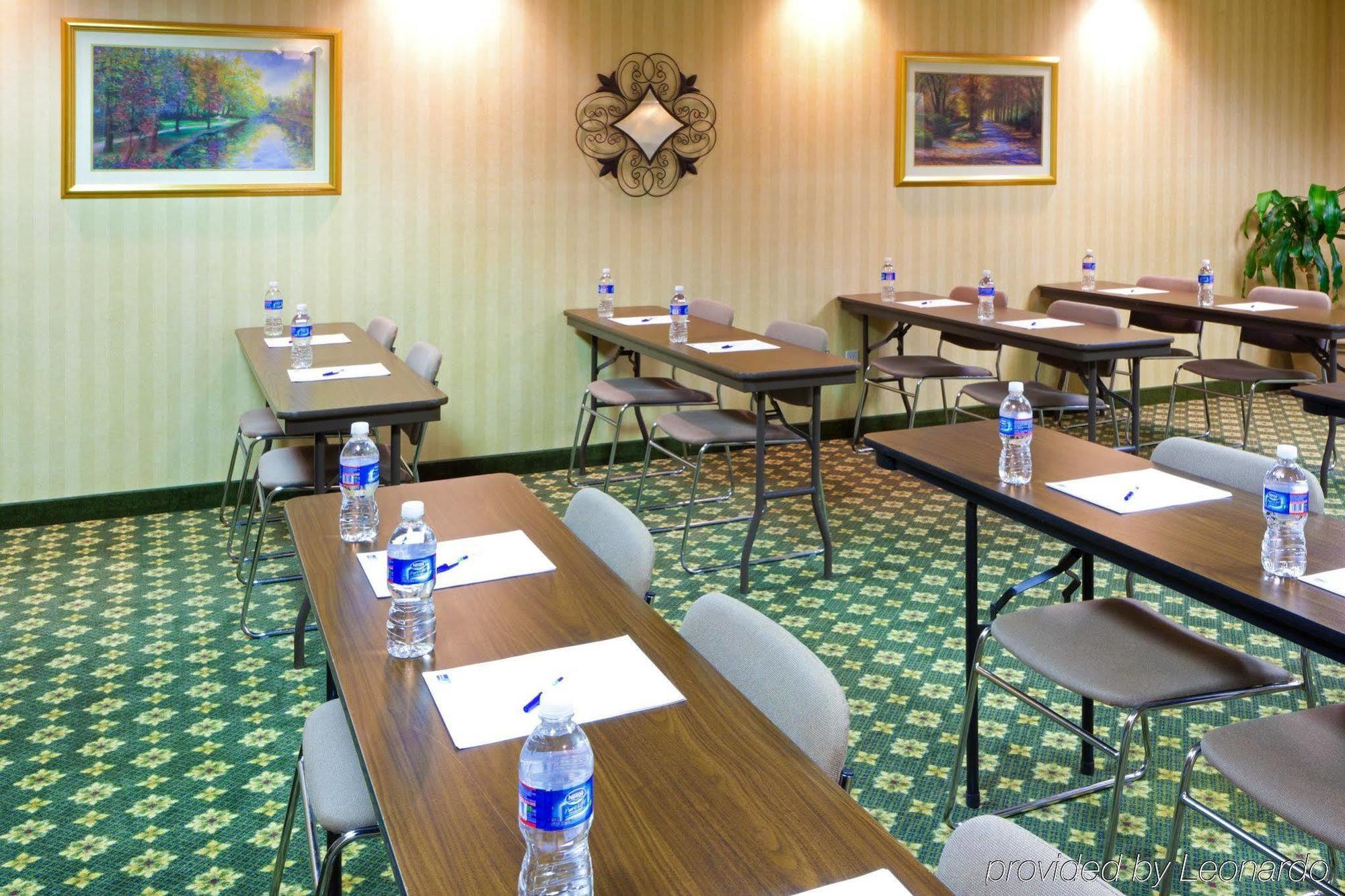 Holiday Inn Express Irwin Pa Tpk Exit 67 By Ihg Exteriör bild