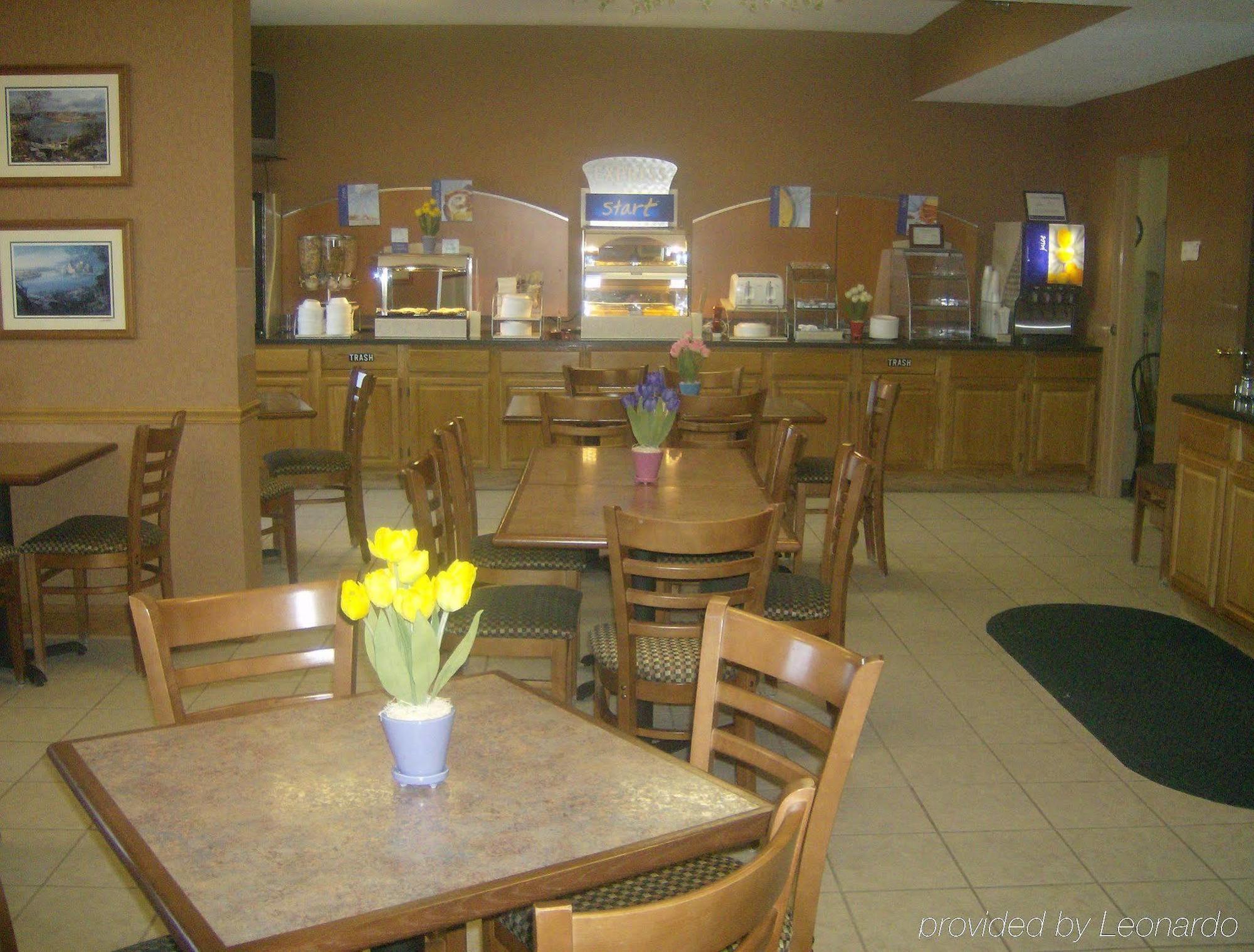 Holiday Inn Express Irwin Pa Tpk Exit 67 By Ihg Exteriör bild